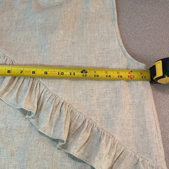 HYFVE - Ruffled sleeveless top. Size M - Picture 6 of 7